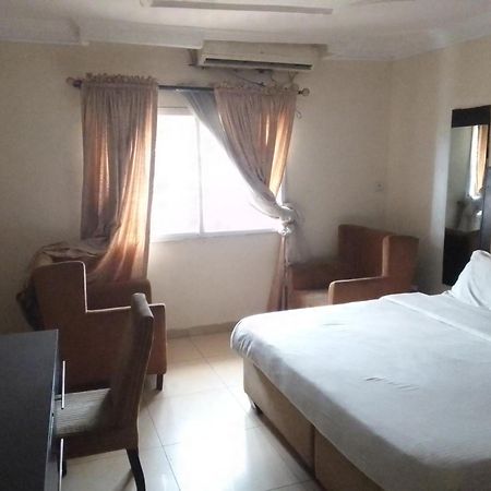 St Theresers Apartment Lodge 2 Lekki Dış mekan fotoğraf