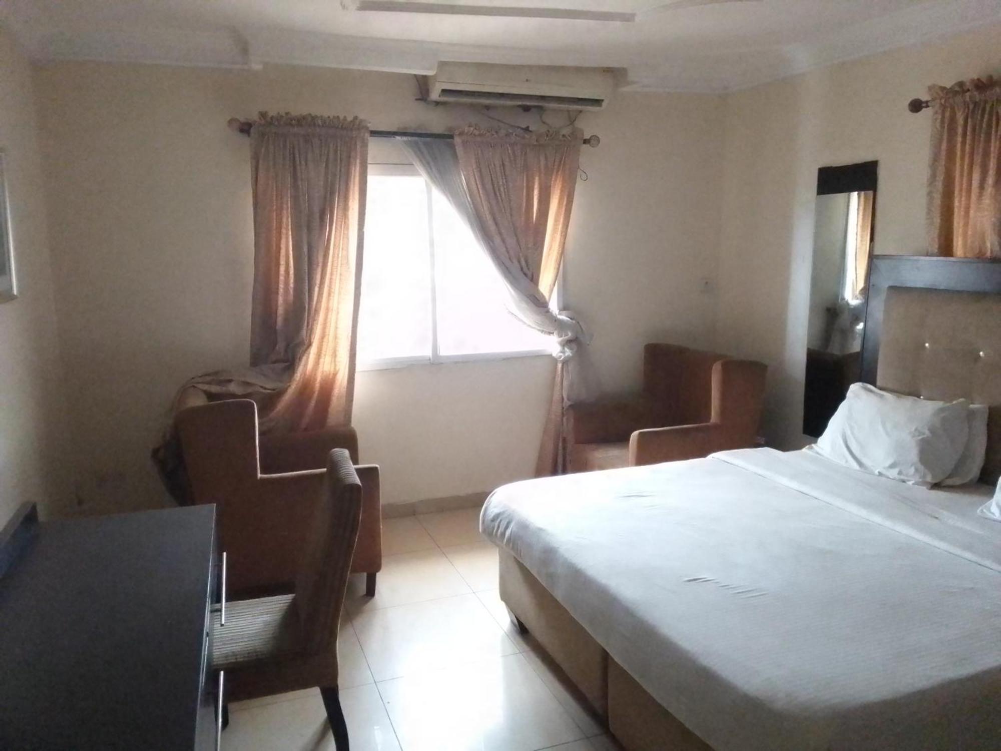 St Theresers Apartment Lodge 2 Lekki Dış mekan fotoğraf